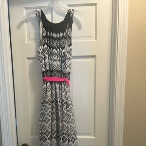 Eliza J Maxi Dress. Black and White with bright pink sash. Size 8.